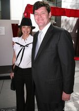 组图：米兰达-可儿新欢疑曝光 与赌业大亨乘游艇出海