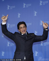 幻灯：《我的名字叫可汗》亮相 印度影帝携女伴出席