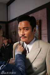 《古今大战秦俑情》热拍 陈嘉上翻拍穿越经典