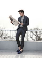 组图：李天熙写真 变身冷酷都市男