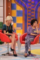 组图：Makiyo母女情深 MA妈把骨头放保险箱保管