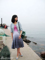 组图：80后美女大学生出家 雪域高原苦练修行