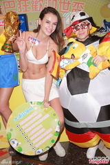 组图：Jessica C性感出席世界杯活动