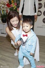 组图：洪天明周家蔚盼追女 佘诗曼怕照顾小朋友