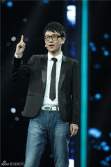 组图：《超演》导师护犊子 李咏乐嘉互耍心机