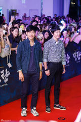 组图：朴有天李钟硕秀智等助阵《鸣梁》