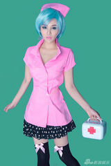 组图:郑宜涵Cosplay写真曝光 卡通形象活泼性感
