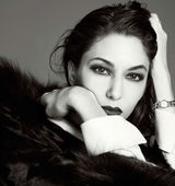 组图：才女导演索菲亚-科波拉写真美艳高冷