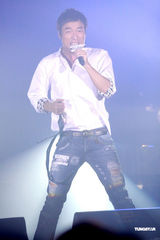 幻灯图：许志安与女友分手工作疗伤 拉阔音乐打擂