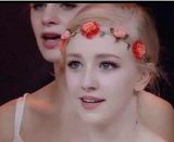 组图：14岁丹麦天使西赛儿走红 唯美床照曝光