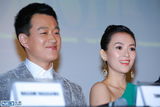 组图：《太平轮》发布会 黄晓明默认宋慧乔最美