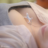 组图：日本创意项链“乳沟跳跃者”大胸必备