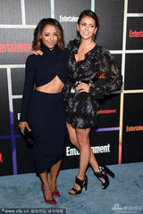 组图：吸血鬼妮娜秀性感 《权力游戏》群美争艳