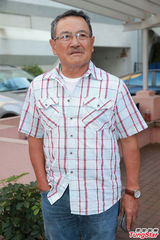 组图：刘丹探望孙女笑不拢嘴 与杨幂父母合影