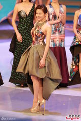 组图：邵珮诗获最上镜小姐 气质优雅笑容甜美