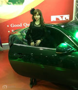 组图：大连成人展遭市民围攻 AV女优被扔鸡蛋