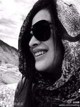 组图：梅婷晒西藏旅途美照 秀丽风光展纯真笑容