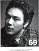 幻灯图：朴龙河生前帅气写真 阳光笑容温暖众人