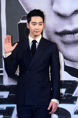 高清组图：朱元崔江熙亮相《7级公务员》发布会