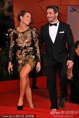 高清图：《激情》首映礼 克里斯蒂安娜优雅扮女神