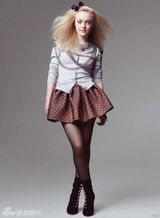 幻灯图集：16岁美女少达科塔-范宁登杂志封面