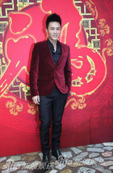 组图：央视蛇年春晚联排后台群星亮相