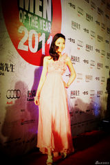 组图：晨梓妍粉装出席时尚先生盛典光彩照人