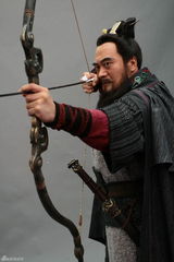 高清：新《水浒》再曝好汉照 林冲玩忧郁青面兽纠结