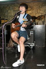 幻灯：卢广仲为巡演卖力排练 个唱邀到陈绮贞李宗盛