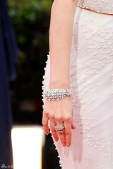 高清组图：杰西卡-查斯坦珍珠白礼服华贵十足