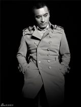 组图：陈龙新写真贴近武松形象 硬汉气质十足 