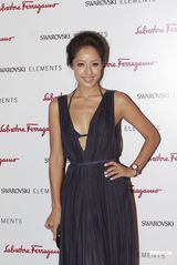 组图：陈慧琳紫唇妆身材发福 幸福秘笈分享给锋芝