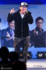 组图：少女时代等鼓励高考生唱响“点亮演唱会”