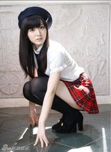 组图：铃木爱理校服写真清纯可爱