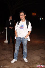 组图：曾志伟60寿宴包场迪士尼引游客不满