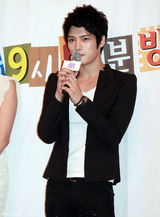 组图：金在中主演电视剧《守护BOSS》发布会