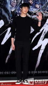 组图：《海盗》众星观影 SM艺人组团捧场