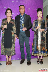 组图：钟楚红笑言为胡军复出 林嘉欣慰问李心洁