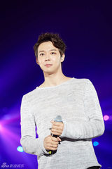 组图：JYJ亚洲巡演历经8大城市号召10万粉丝