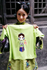 组图：《活色生香》热拍 杨明娜造型温婉