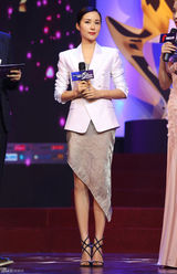 组图：明星公民颁奖盛典 群星到场星光熠熠