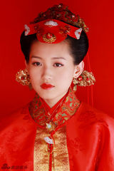 组图：《美人如画》苏青大婚照曝光纯美惹人怜