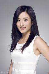 组图：徐百卉清新写真曝光 白裙优雅仿若天使