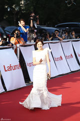 独家高清：又是一年百想红毯 众星云集争奇斗艳