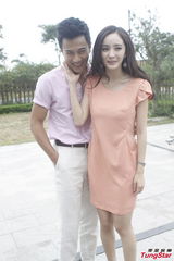 组图：刘恺威笑称愿为杨幂买单 父母极度肯定准媳妇