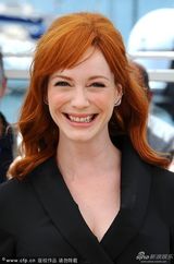 组图：《迷河》高斯林首执导筒 克里斯蒂娜灿笑