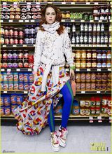 组图：暮光女斯图尔特写真 彩艳造型酷炫十足