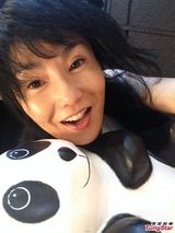 组图：张曼玉素颜宣传保护熊猫 郭富城自拍摆酷