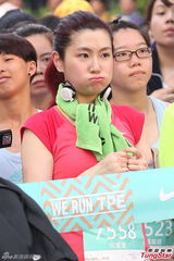 组图：小S张钧宁素颜马拉松 Selina脸红飙泪