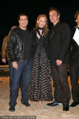 组图：《低俗小说》放映 昆汀携乌玛约翰亮相